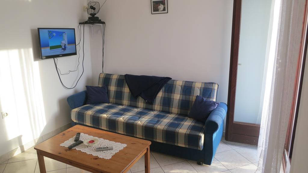 Apartment Josipa Malinska Buitenkant foto